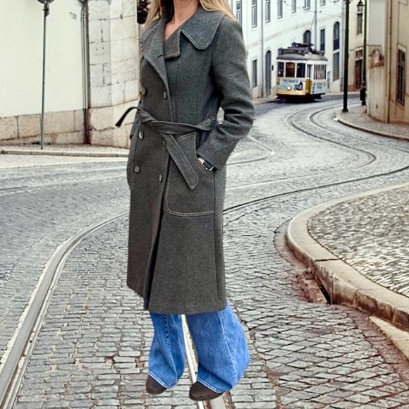 - Vintage Gray Wool Belted Trench Coat! EUC! - Picture 1 of 16